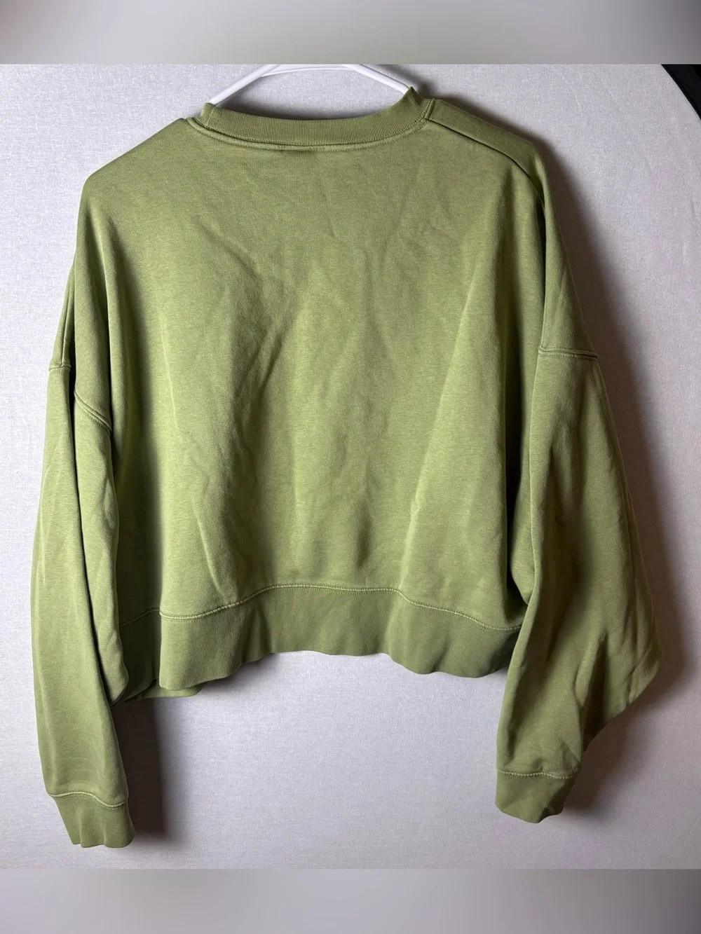 Nike Phoenix Fleece cropped crewneck sweatshirt  green size medium